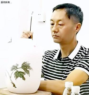 瓷上繪丹青，藝心映湘情——岳塘區美協組織文藝家赴醴陵開展“瓷繪”采風創作交流活動側記